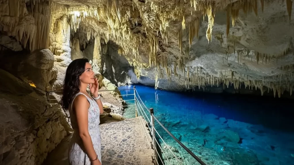 Monumento Natural da Gruta do Lago Azul